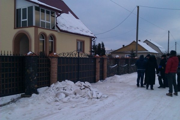 На Волині голова районних регіоналів випадково приєднався до Автомайдану. ФОТО. ВІДЕО