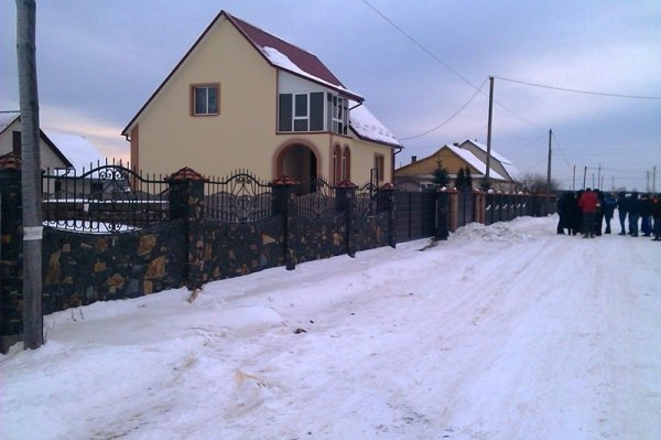 На Волині голова районних регіоналів випадково приєднався до Автомайдану. ФОТО. ВІДЕО