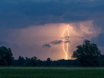 Синоптики попередили: завтра в Луцьку – знову гроза