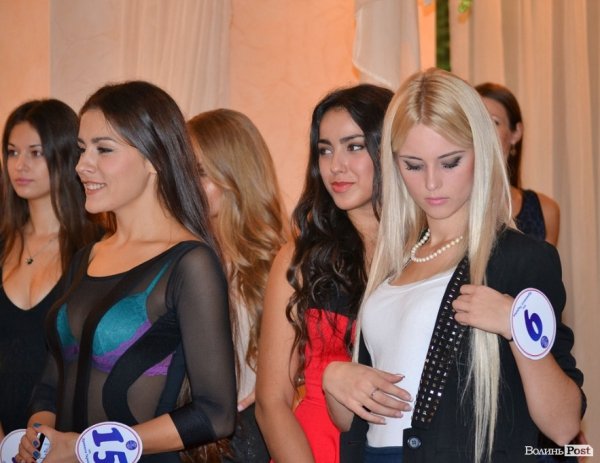 Як дівчата готуються до конкурсу «Міс Принцеса України». ФОТО