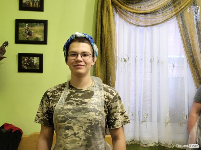 Невтомні: як подвір'я лучан Наталки та Володимира Грушок стало волонтерським центром