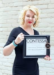 Волинська вчителька стала престижним стилістом у Канаді