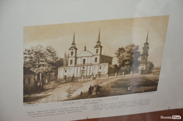 У Луцьку представили унікальні малюнки європейської архітектури. ФОТО