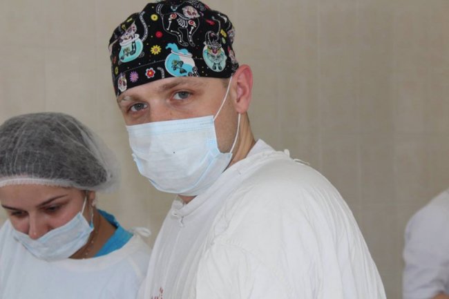 Врятували ноги від ампутації: волинські лікарі провели складну операцію на судинах. ФОТО 18+