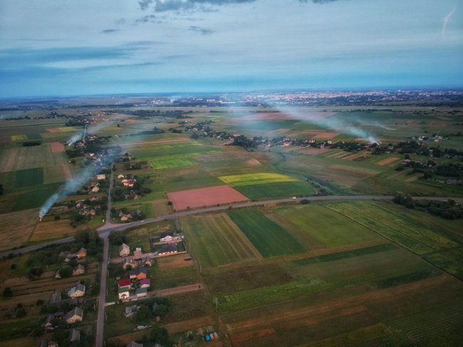 «Підпалювальний» сезон: на Волині масово палять сміття. ФОТО