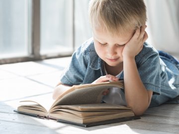 Лише 8% українців читають щодня