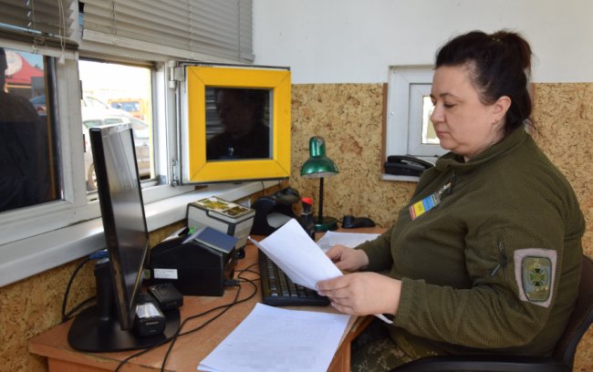 На Волині п`ятеро  чоловіків із підробленими документами хотіли виїхати закордон 