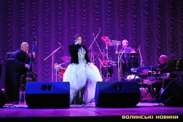 Екс-губернатор Клімчук пообіцяв ходити на всі концерти в драмтеатрі. ФОТО