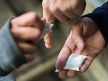 Двоє волинян отримали по 4 роки позбавлення волі за продаж наркотиків