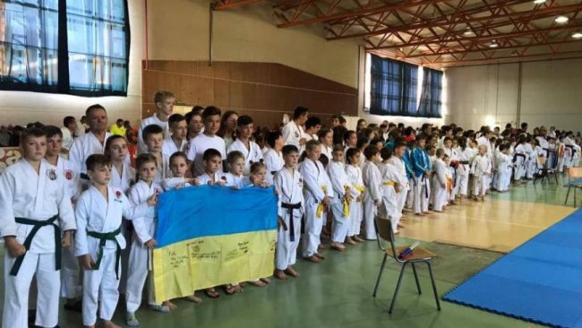 Тато з донькою з Волині зібрали на двох повний комплект медалей на чемпіонаті Європи з карате