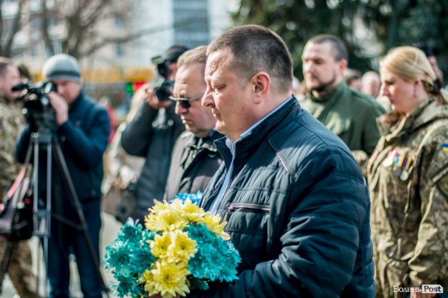 У Луцьку ходою і молитвами вшанували мужність та героїзм добровольців. ФОТО