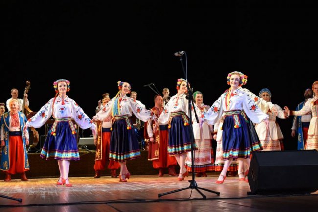 Артисток Волинського народного хору відзначили нагородами. ФОТО