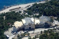 Статки Януковича і Сім’ї. ФОТО