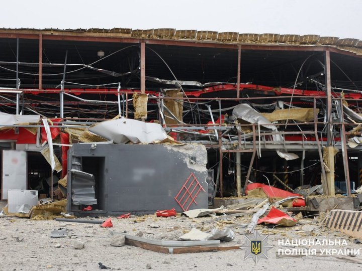 Росіяни вдарили по терміналу «Нової пошти» на Запоріжжі: 8 поранених