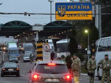 В МЗС повідомили, чи закриє Україна кордони через COVID-штам «Дельта»