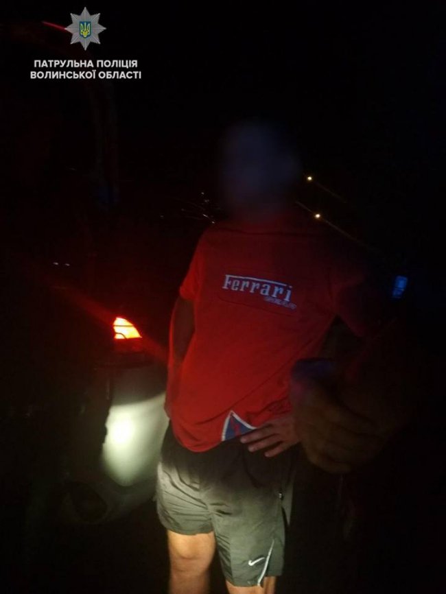 «Взяв – і поїхав»: у Луцьку п'яний водій пропонував поліцейському хабар. ФОТО. ВІДЕО