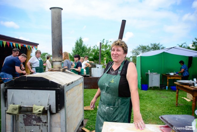Свято корпоративної єдності: група компаній «Континіум» влаштувала футбольний турнір. ФОТО
