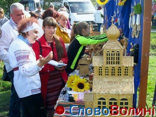 На Волині відкрили монумент герою, закатованому російськими окупантами. ФОТО