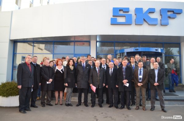 Волиняни подарували реанімаційний автомобіль для жителів Волновахи