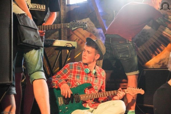 Як луцька рок-школа «знищувала попсу». ФОТО