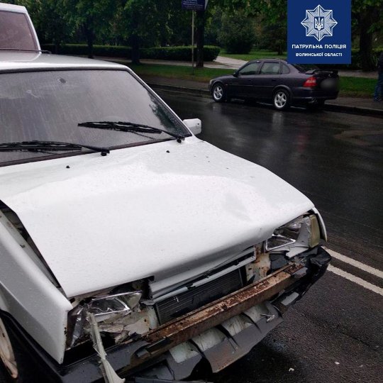 Водій, який скоїв аварію у Луцьку на Рівненській, був п’яний «в дрова»