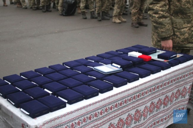 Нагороди, вітання та сльози щастя: у Володимирі урочисто зустріли воїнів 14-ї бригади. ФОТО. ВІДЕО