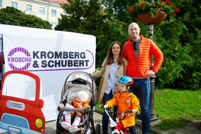 Фінансовий директор підприємства Маркус Коллау з сім’єю