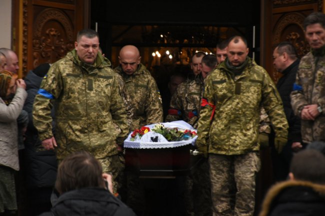 У Луцьку провели в останню путь ще одного Героя. ФОТО