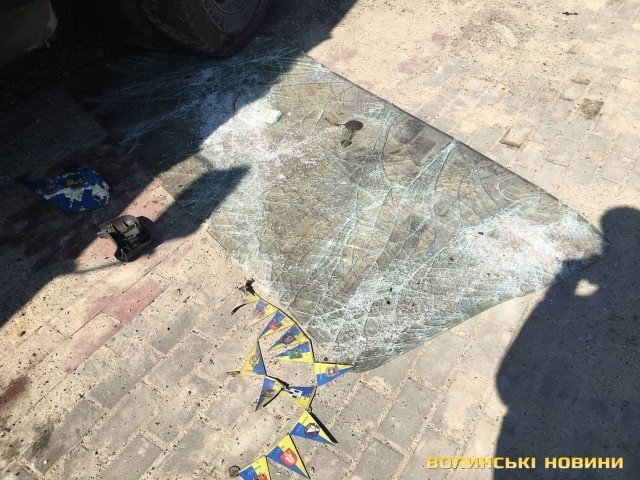 У Луцьку зіткнулись вантажівка і маршрутка: вісім постраждалих 