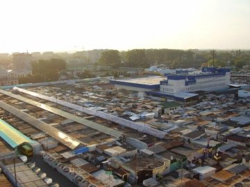 «Шанс» без шансу: луцькому підприємцю відмовились повертати землю на ринку