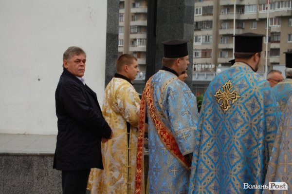 У Луцьку молилися за українську владу і вступ до ЄС. ФОТО 