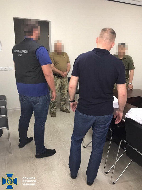 Привласнили 11 мільйонів: посадовці Міноборони розікрали кошти для будівництва казарм