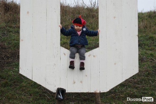 «Голлівуд» під Луцьком «штурмують» туристи. ФОТО