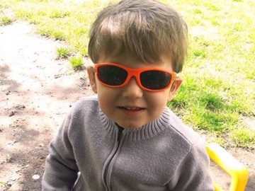 Волонтери закликають волинян привітати з днем народження хлопчика, батьки якого загинули в аварії