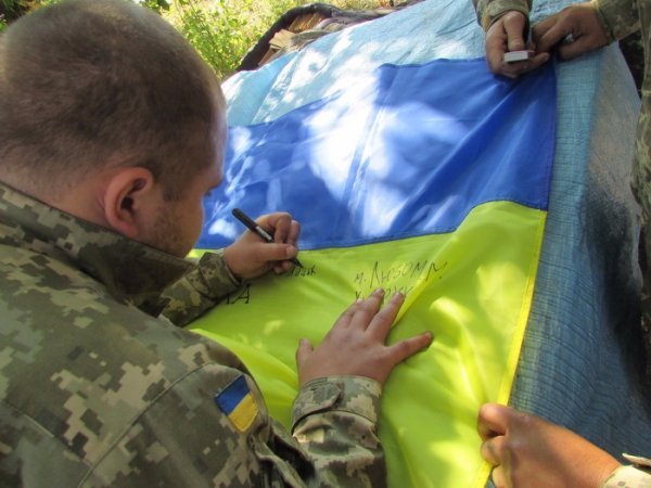 Делегація з Луцька відвідала лучан та волинян, які служать в зоні АТО. ФОТО