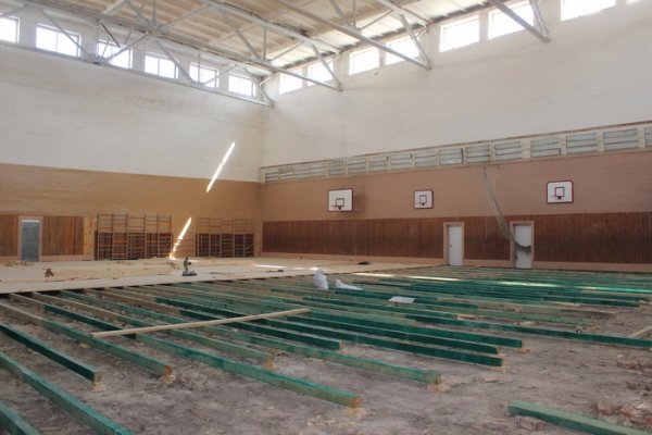 Луцькі школяри відвідуватимуть басейн за мільйон. ФОТО