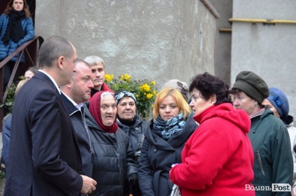 Як луцький депутат виконує свої обіцянки. ФОТО