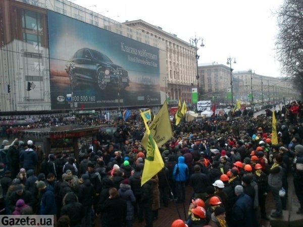 У Києві - конфлікт під барикадами.ФОТО