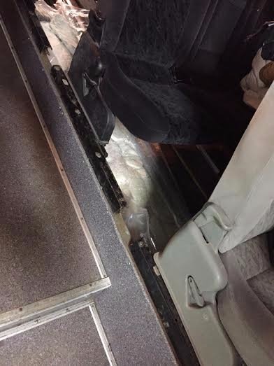 На Волинській митниці затримали авто, «нафаршироване» продукцією для виготовлення ковбаси. ФОТО