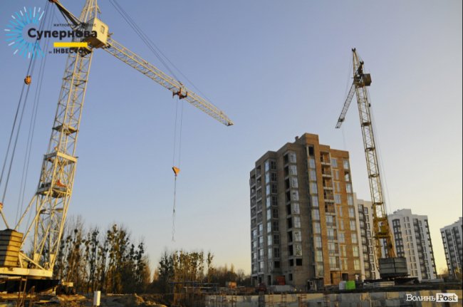 Звіт з будівництва ЖК «Супернова»: у четвертому будинку встановлюють вікна*