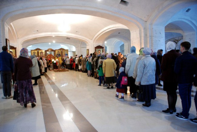 Після ремонту в луцькому соборі УПЦ МП відновили служби. ФОТО