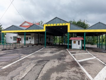 Поляки в понеділок заблокують ще один пункт пропуску на Волині