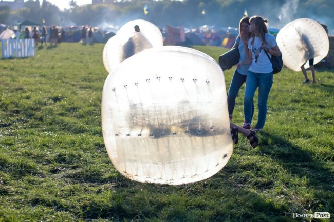 «Шикидим», лірика і вибуховий «O.Torvald»: перший день «Бандерштату». ФОТО