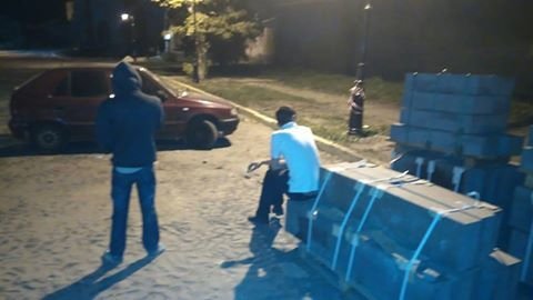 У центрі Луцька крали бруківку. ФОТО