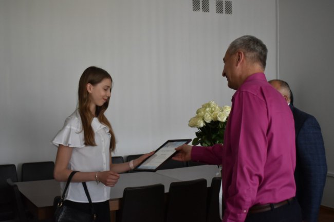 На Волині нагородили юну гімнастку