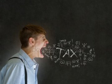 Неадекват здійняв бучу біля луцької лікарні. ВІДЕО (18+)