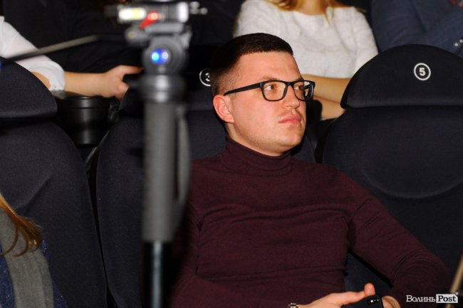 Співзасновник «СВІДОМИХ», продюсер суспільно-політичного ток-шоу «Протилежний погляд Live» та громадський діяч Тарас Шкітер