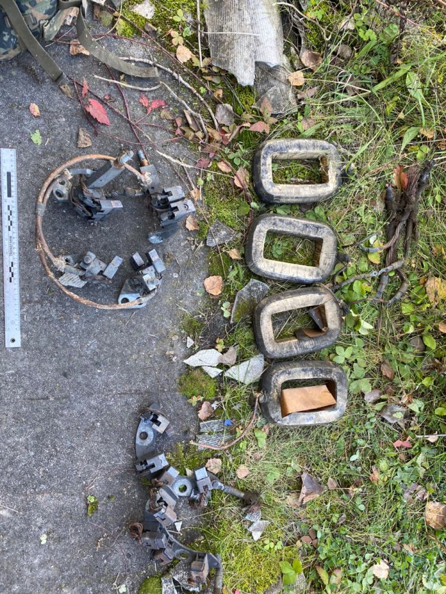 На Ковельщині троє мисливців за кольоровими металами вкрали деталі генератора.ФОТО