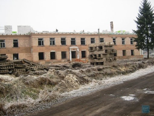 На Волині приміщення лікарні переобладнають  в житловий будинок. ФОТО