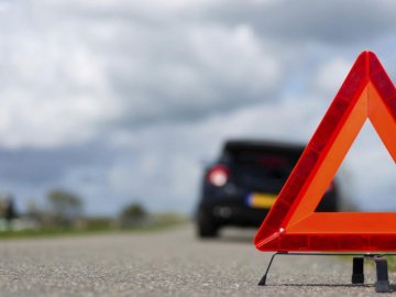 На Волині водій за кермом Mercedes збив жінку та залишив місце аварії